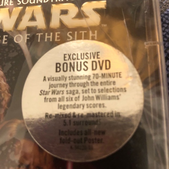 2005 Star Wars Ep. III Music CD Collection- 725 $30 or $25 w/offer - Picture 4 of 4